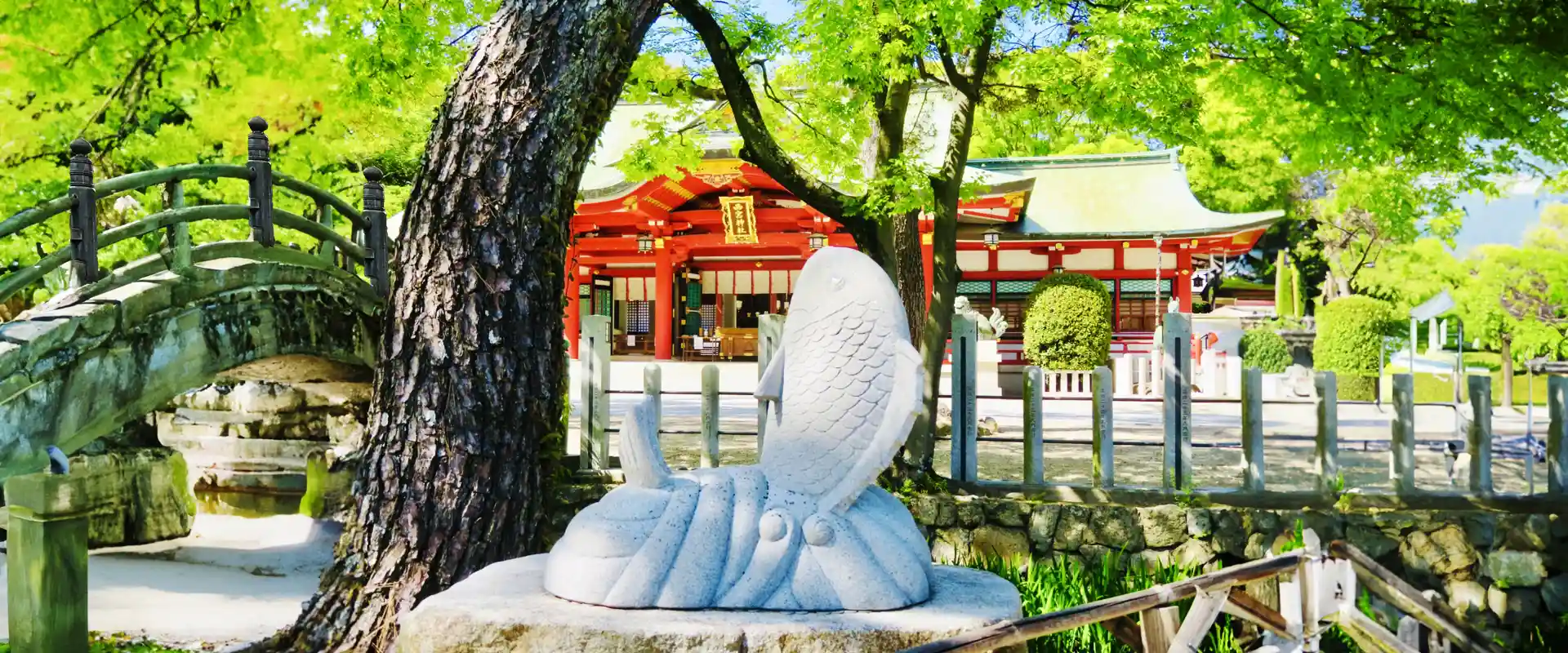 西宮神社 鯛の石像