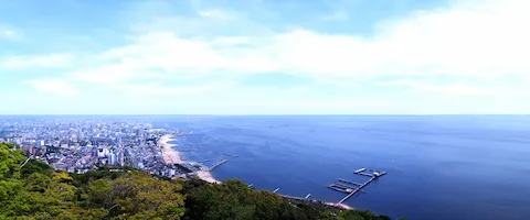 須磨浦山上遊園より望む須磨海岸