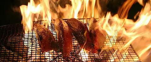 なぜ炙る？藁焼き
                                        