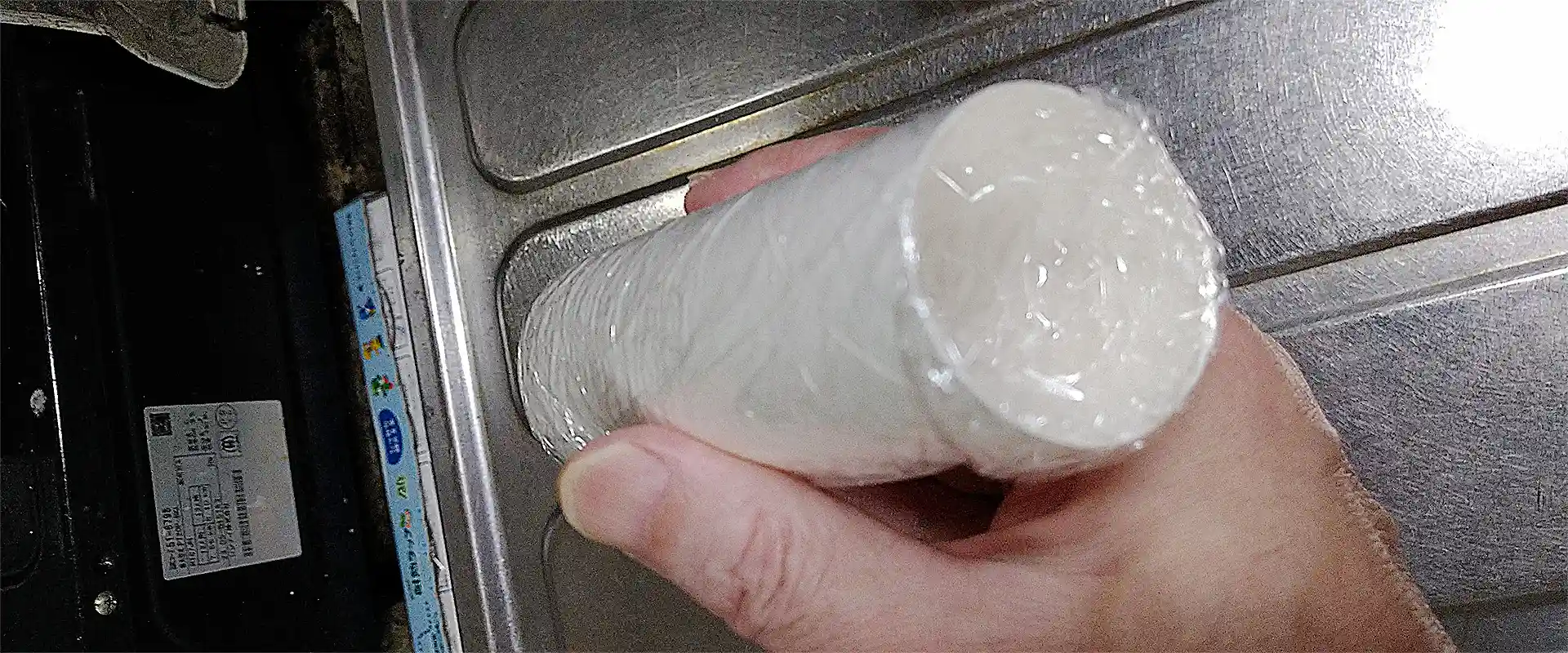 芯にラップを巻く